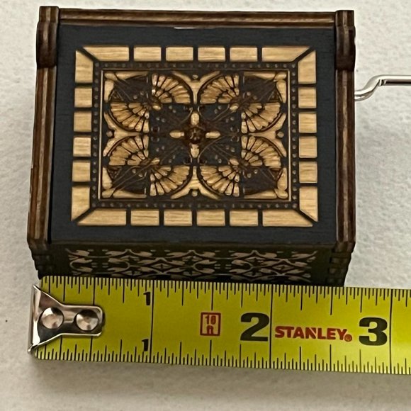 Totoro Hand Crank Wooden Music Box Studio Ghibli Anime Musical Music - Picture 8 of 9